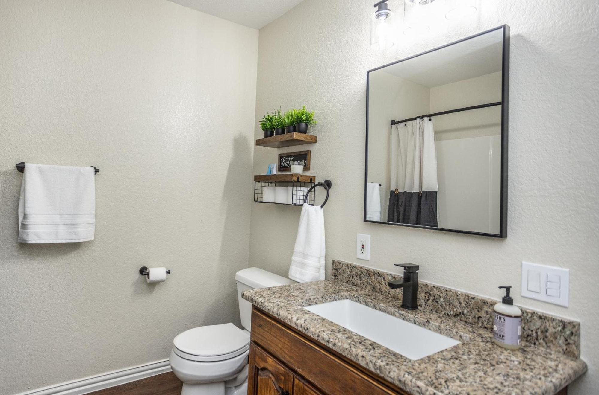 Tranquil 3-Bedroom Cabin Near Winstar Casino Thackerville Esterno foto
